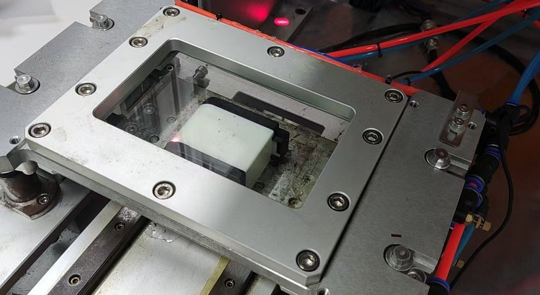 馬達(dá)外殼應(yīng)用塑料激光焊接完美解決使用壽命短的問題